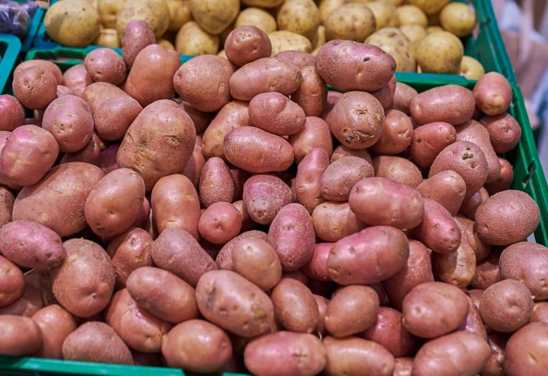 red-white-potatoes-store